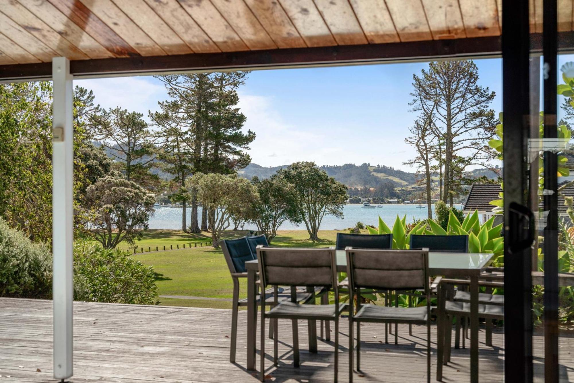 Pauanui Beach House Suntrap Luaran gambar