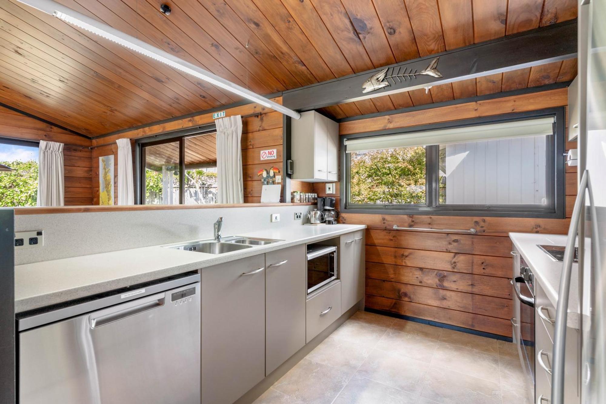 Pauanui Beach House Suntrap Luaran gambar