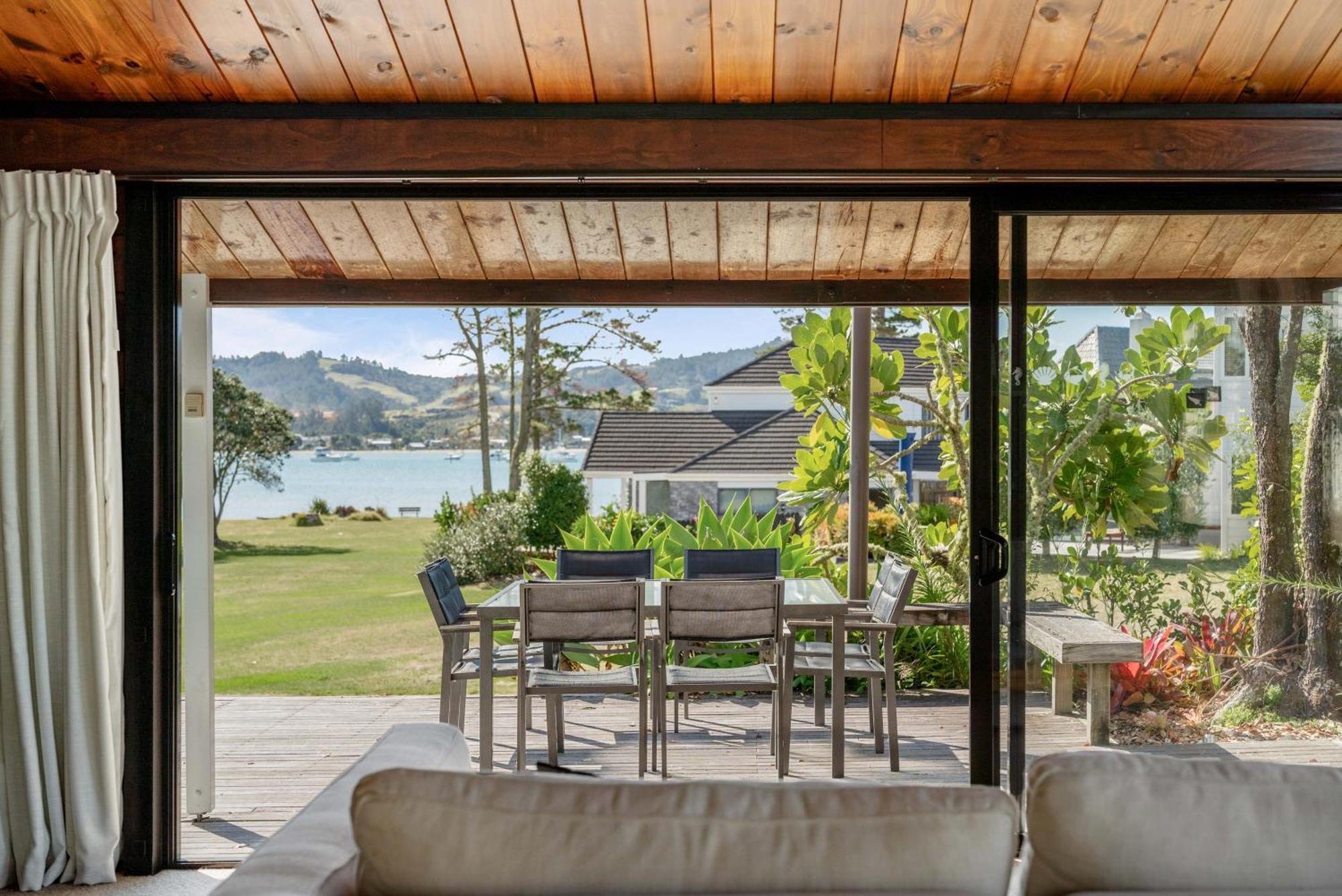 Pauanui Beach House Suntrap Luaran gambar