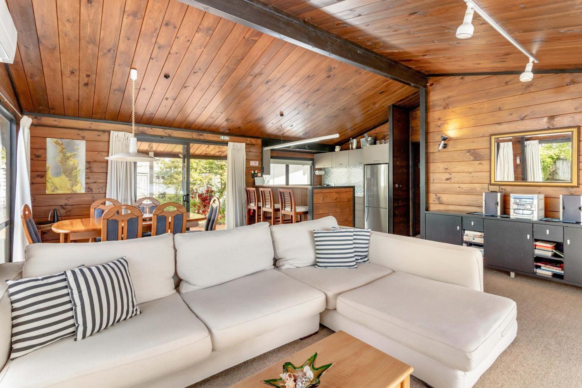 Pauanui Beach House Suntrap Luaran gambar